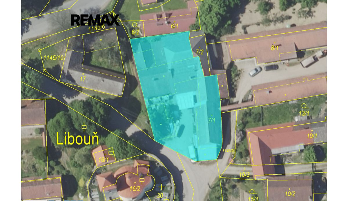 Prodej rodinného domu 325 m², pozemek 913 m²