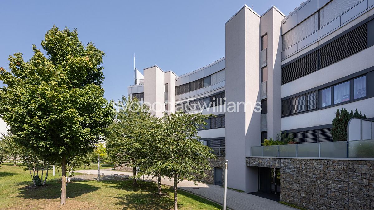 Pronájem bytu 4+kk 100 m²