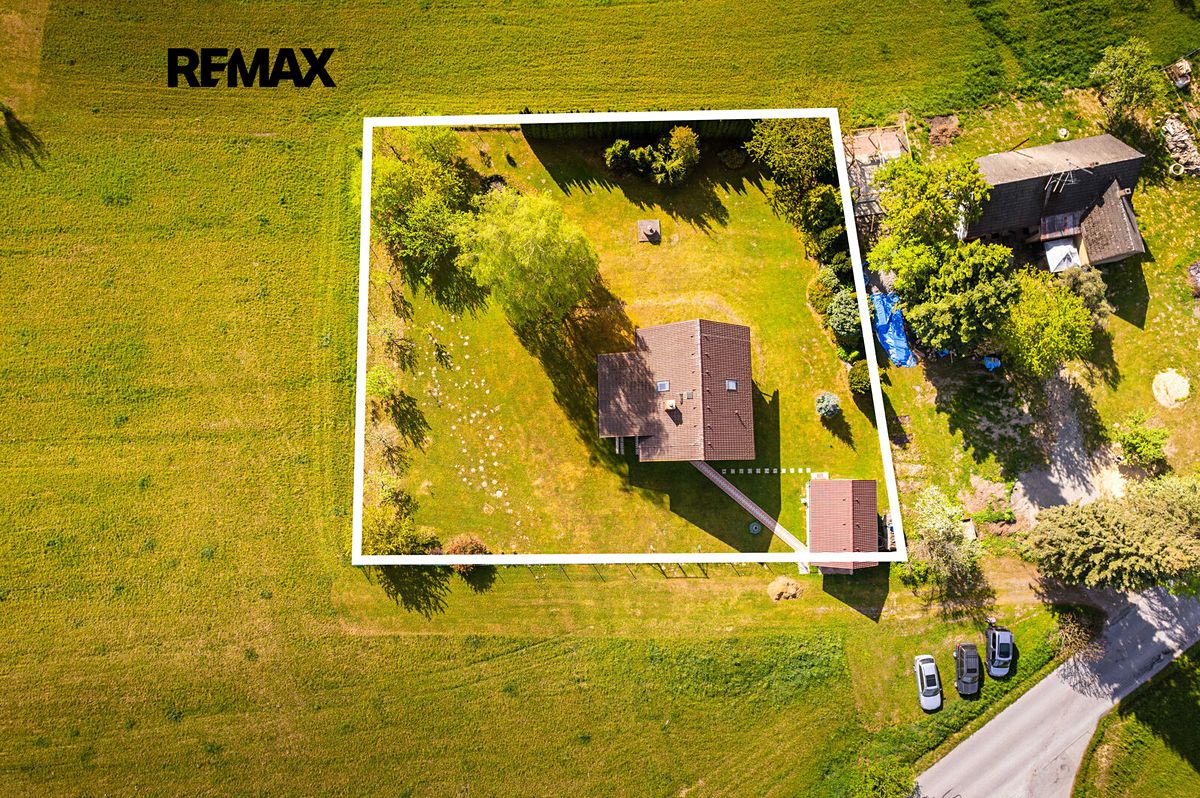 Prodej rodinného domu 126 m², pozemek 1946 m² – fotografie 3