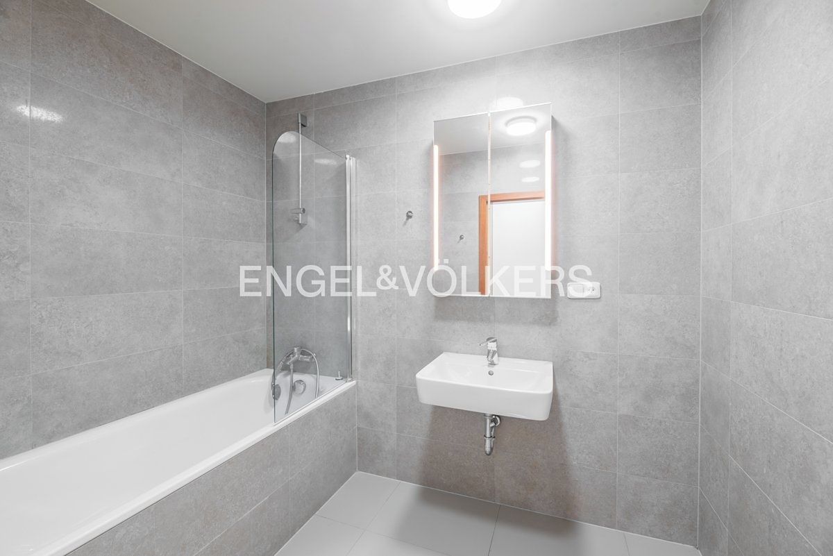 Pronájem bytu 2+kk 79 m² – fotografie 4