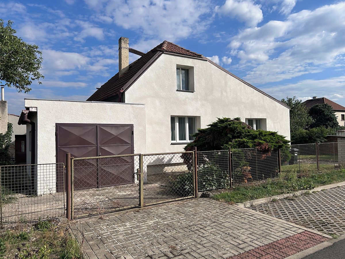 Prodej rodinného domu 120 m², pozemek 1337 m²