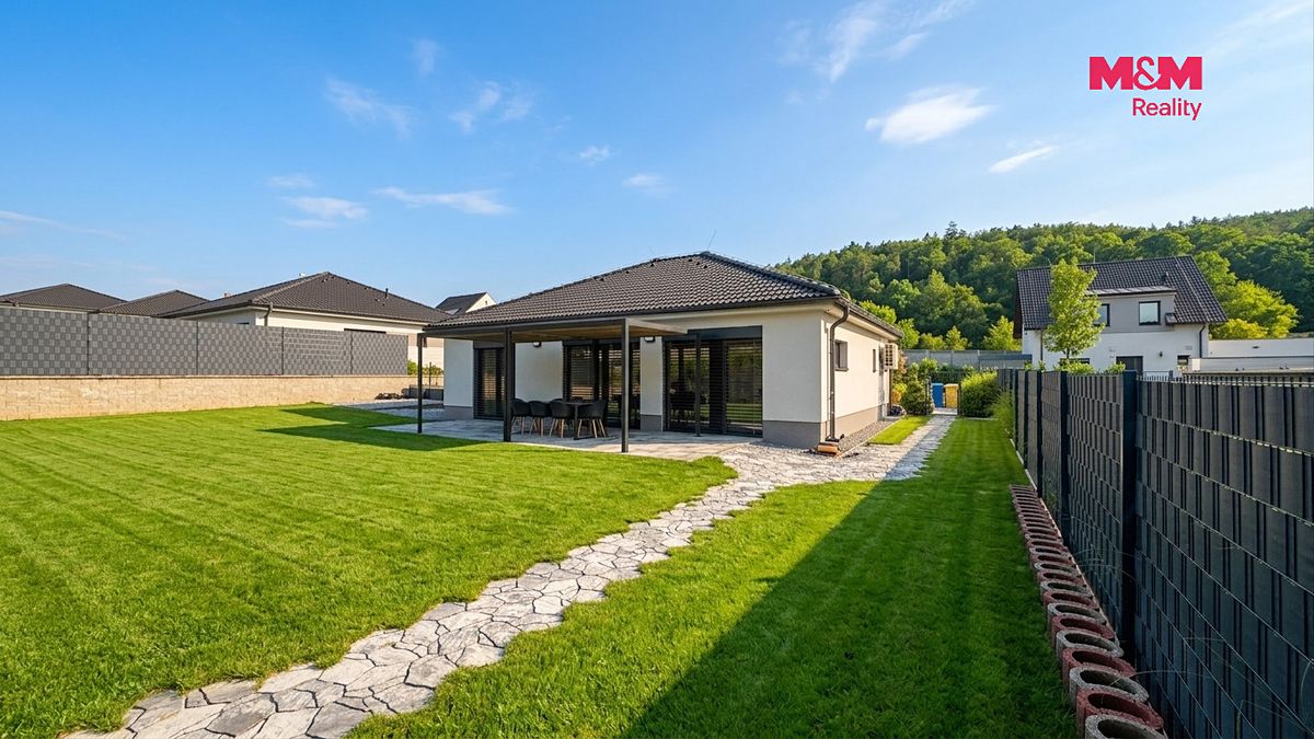 Prodej rodinného domu 96 m², pozemek 774 m² – fotografie 4