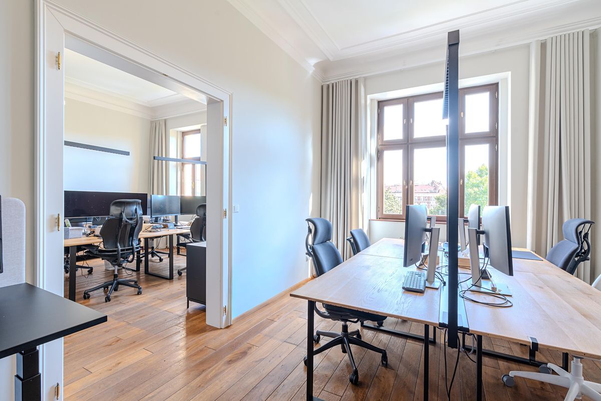Pronájem kanceláře 152 m² – fotografie 3