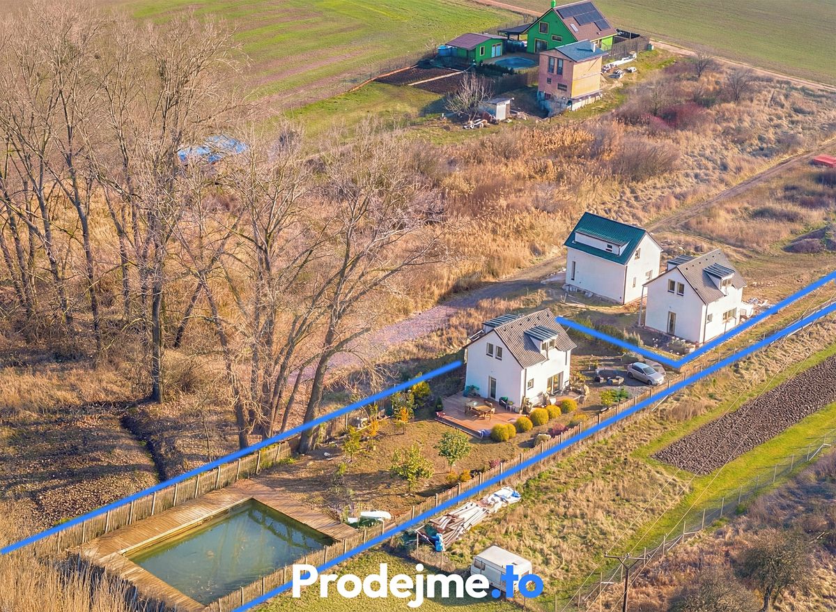 Prodej stavebního pozemku 1538 m²