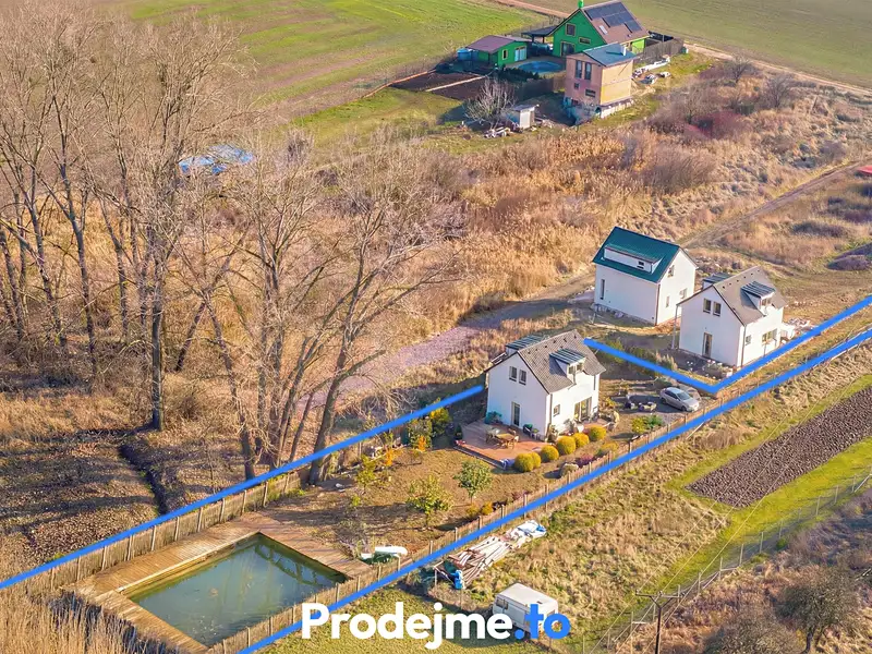 Prodej stavebního pozemku 1538 m², Znojmo – náhled fotky 1