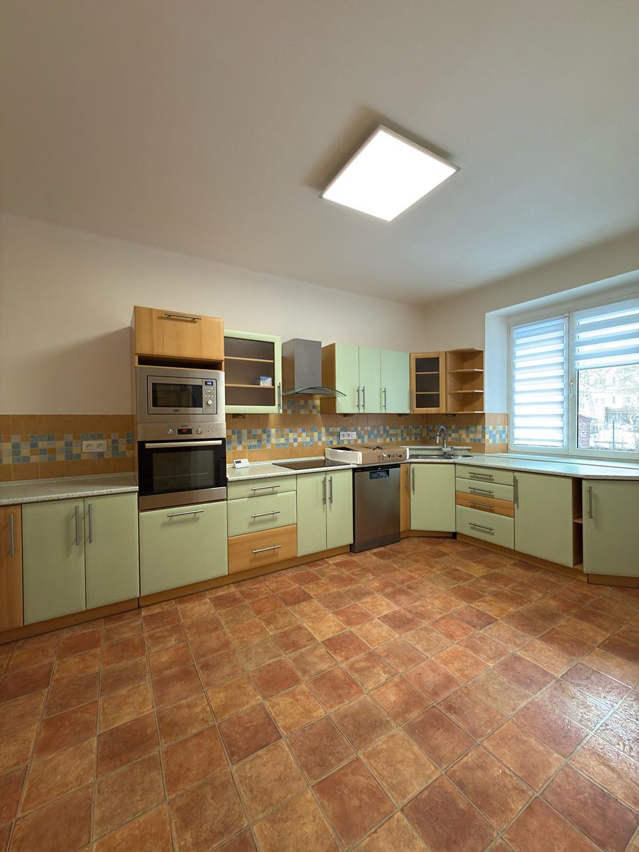 Pronájem bytu 2+1 62 m²