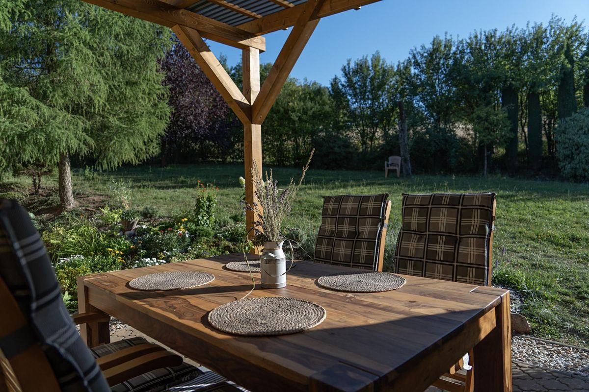 Pronájem rodinného domu 91 m², pozemek 873 m² – fotografie 2