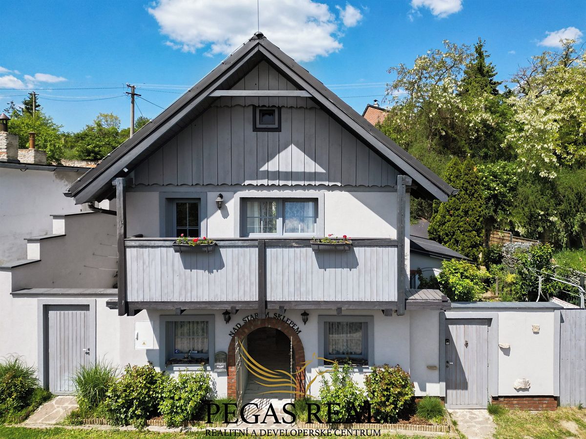 Prodej rodinného domu 146 m², pozemek 293 m² – fotografie 2