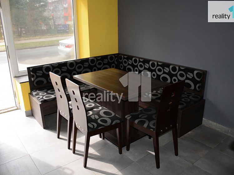 Pronájem komerčního prostoru, 34 m² (10 z 14)