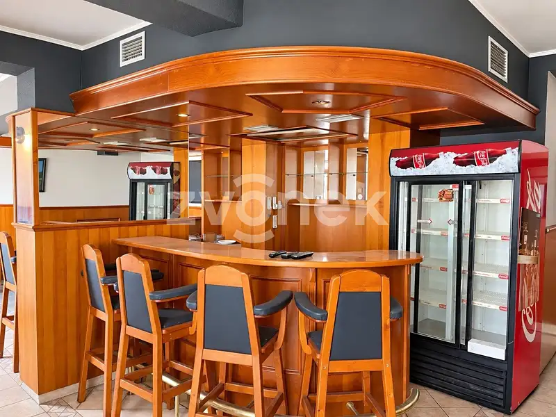 Pronájem restaurace 165 m², Otrokovice – náhled fotky 1