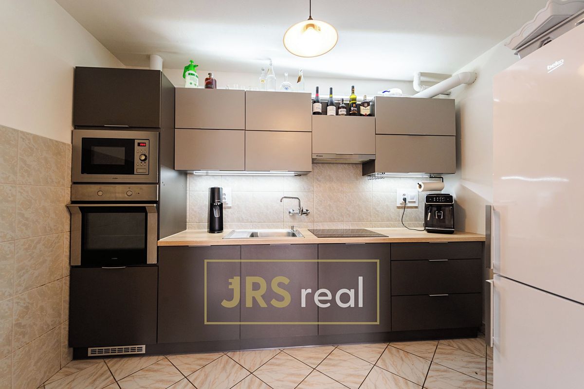 Prodej rodinného domu 155 m², pozemek 108 m² – fotografie 4