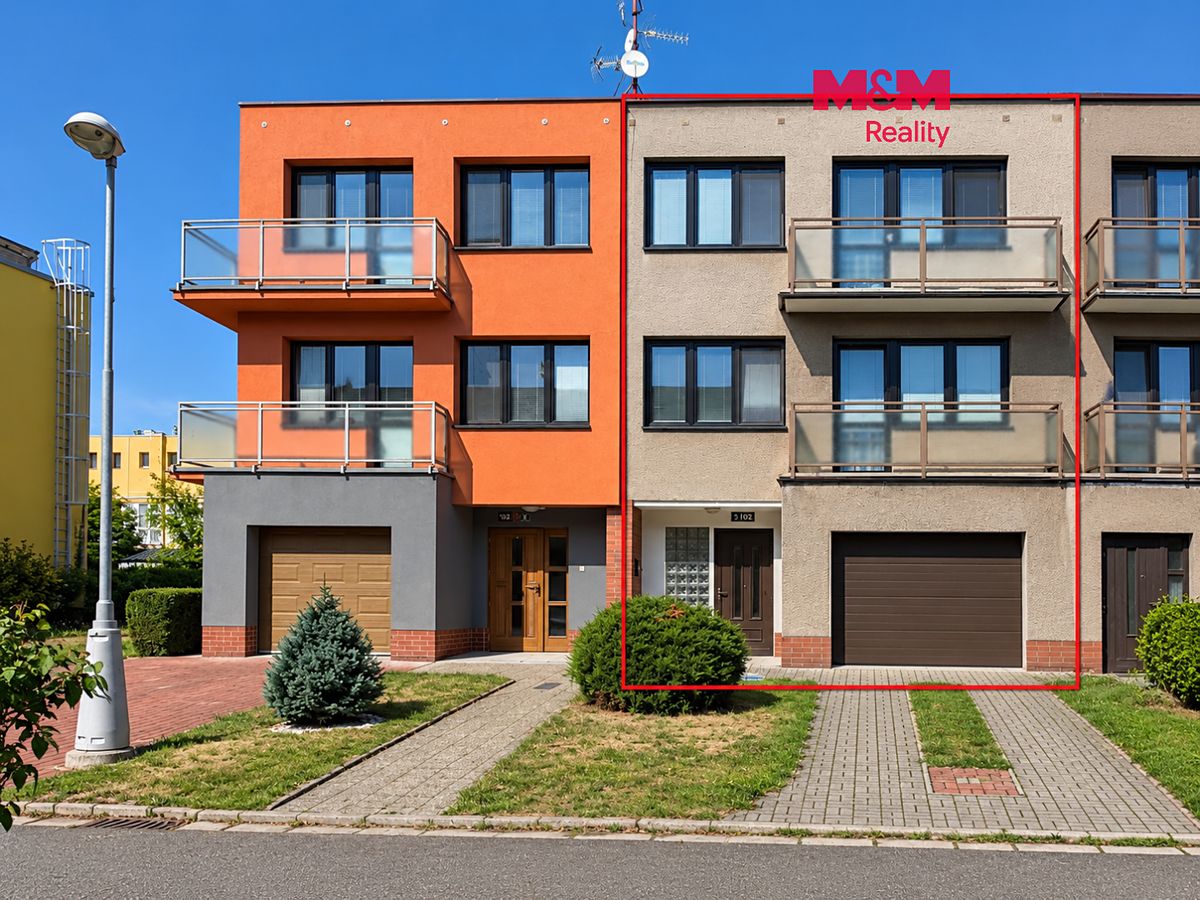 Pronájem rodinného domu 184 m², pozemek 66 m²