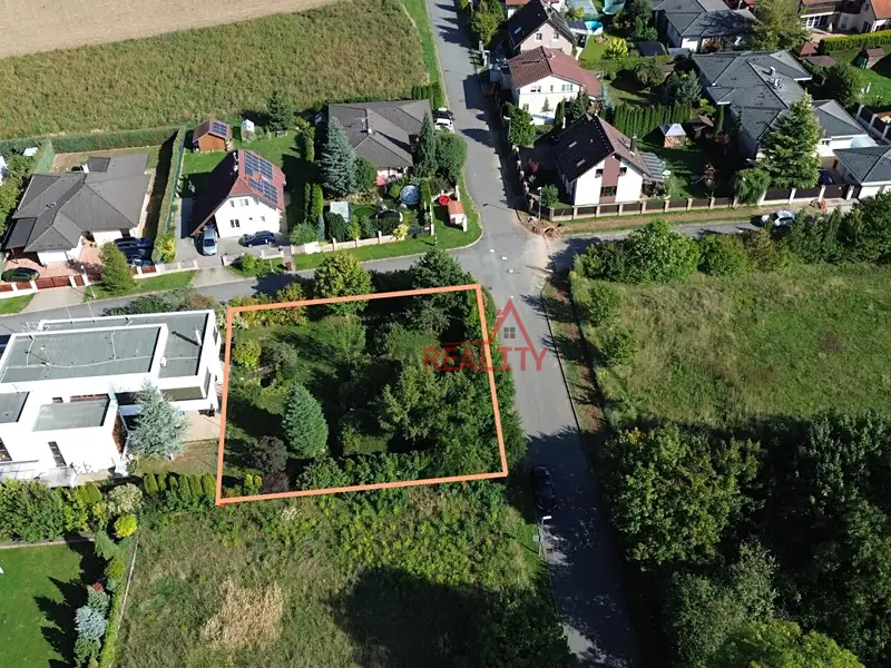 Prodej stavebního pozemku 802 m², Zlatníky-Hodkovice – náhled fotky 2