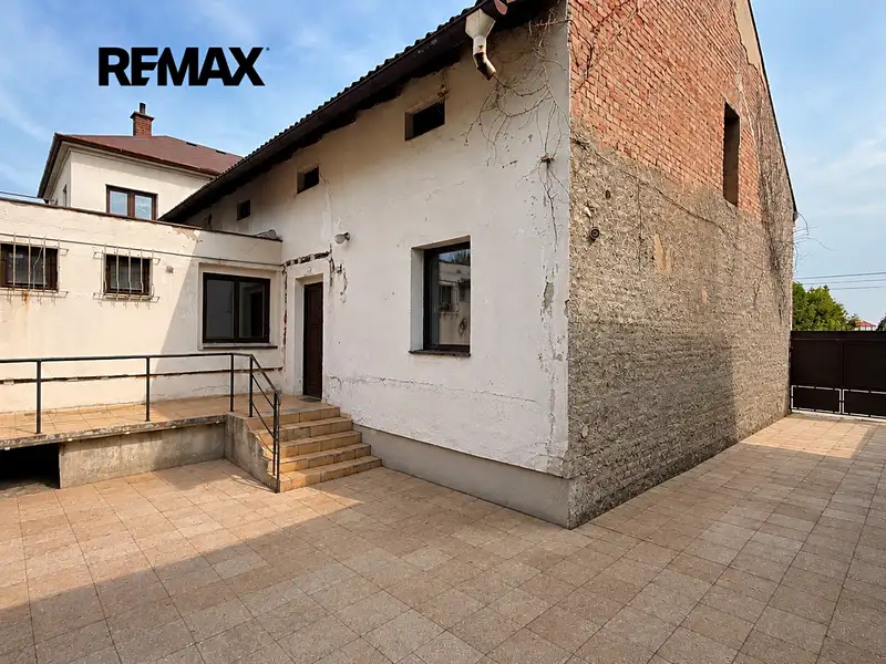 Prodej vícegeneračního domu 236 m², pozemek 1191 m², Hradec Králové – náhled fotky 3