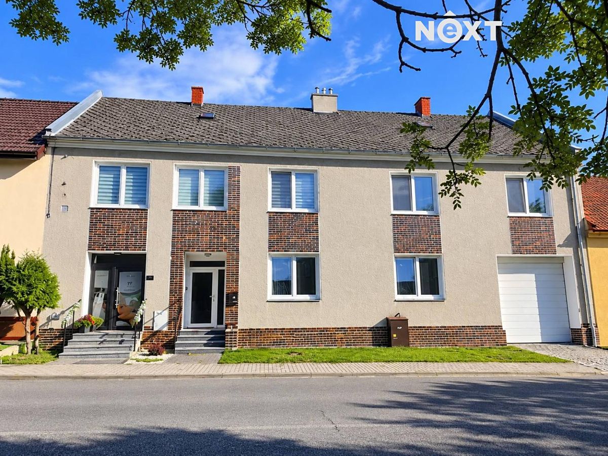 Prodej vícegeneračního domu 320 m², pozemek 1266 m²