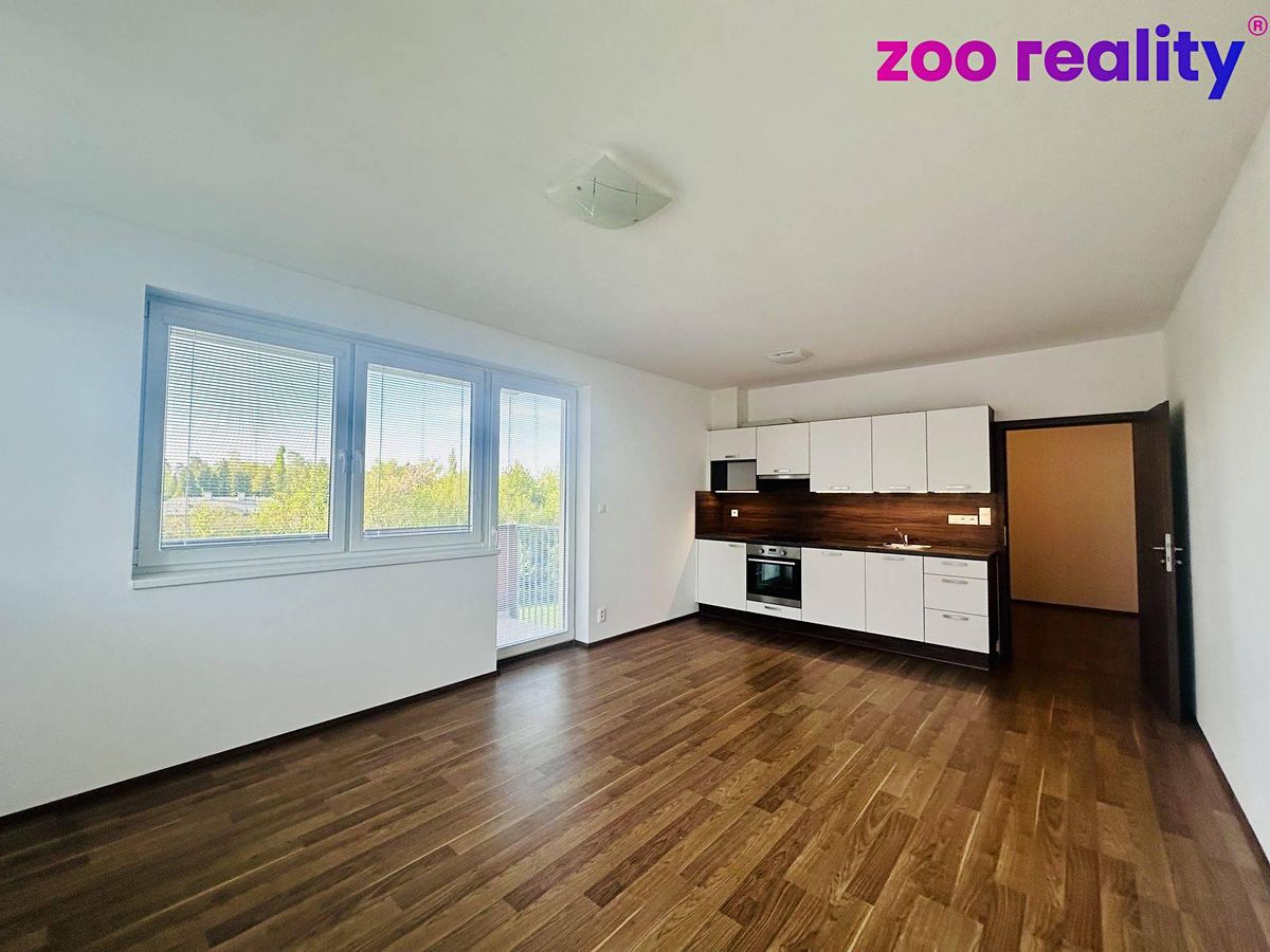 Pronájem bytu 1+kk 35 m²