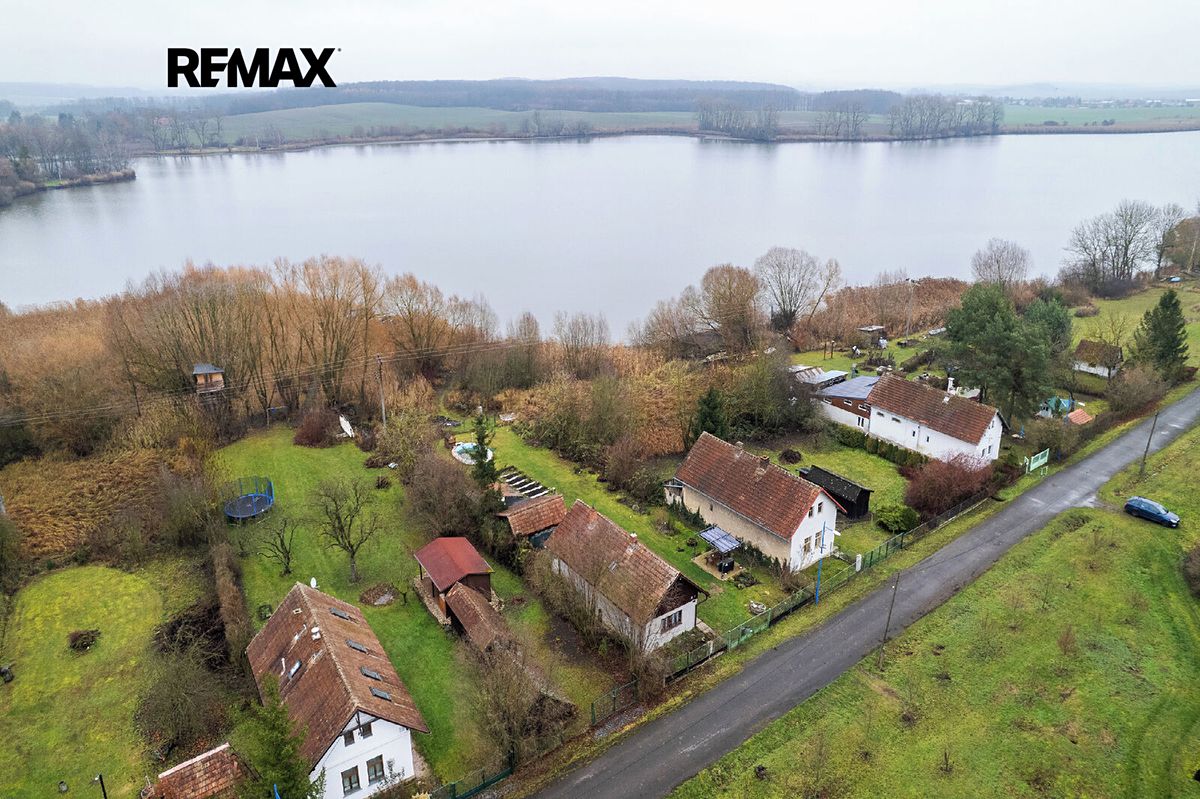 Prodej rodinného domu 48 m², pozemek 862 m² – fotografie 2