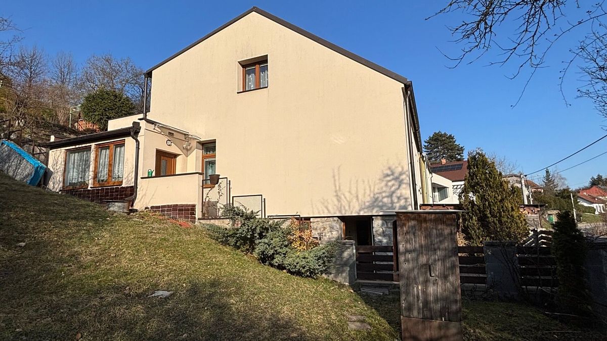 Prodej rodinného domu 87 m², pozemek 449 m² – fotografie 2