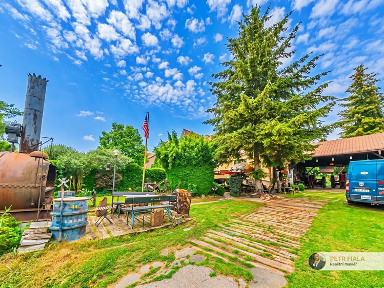 Будинок на продаж, 210 м² (4 з 34)