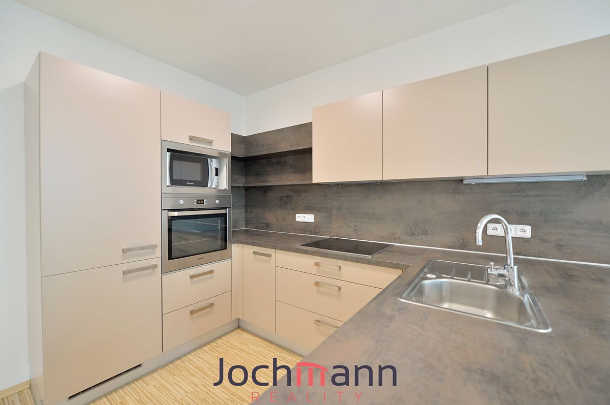 Pronájem bytu 2+kk 64 m² – fotografie 5
