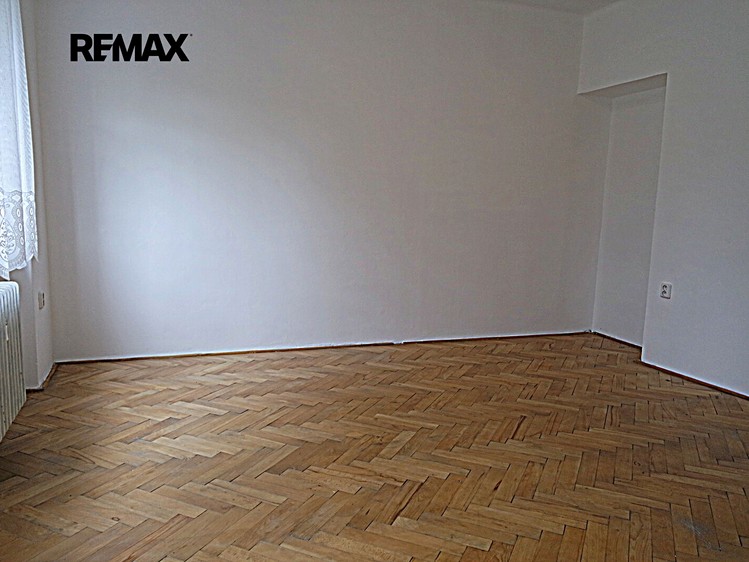 Prodej bytu 1+kk, 30 m² (3 z 11)
