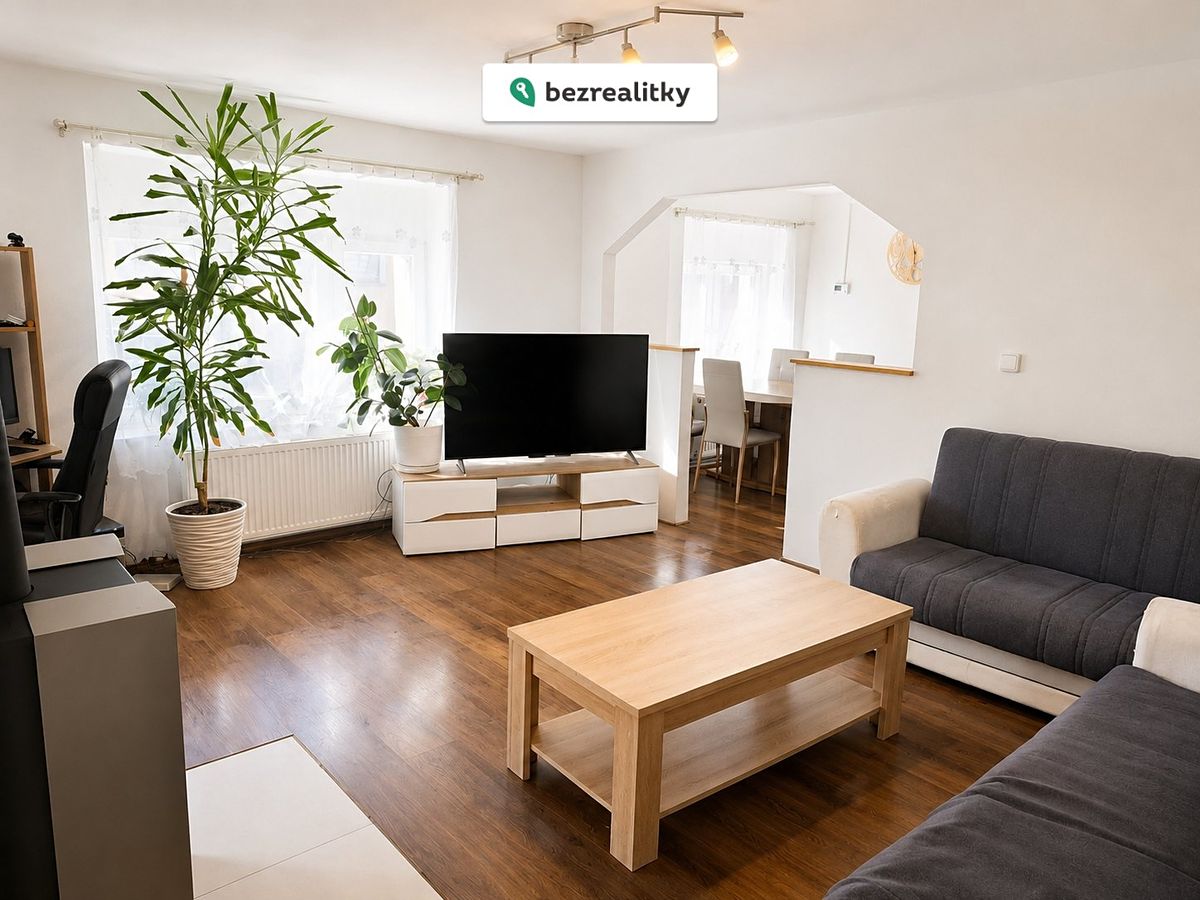 Prodej rodinného domu 176 m², pozemek 500 m² – fotografie 3