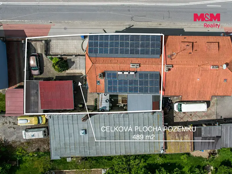 Prodej rodinného domu 422 m², pozemek 489 m², Otrokovice – náhled fotky 2