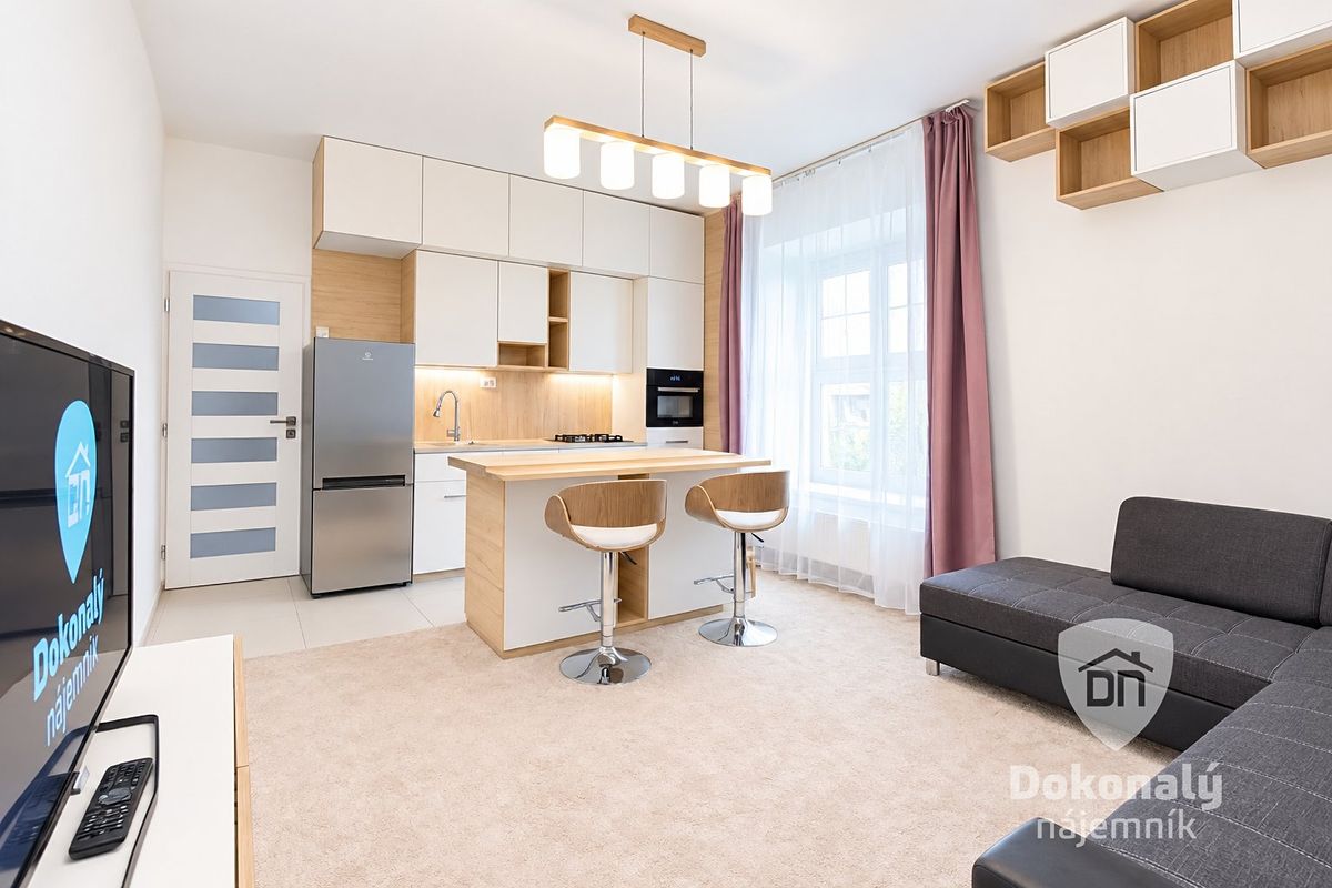 Pronájem bytu 2+kk 42 m²