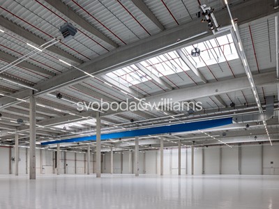 Pronájem komerčního prostoru, 820 m² (2 z 20)