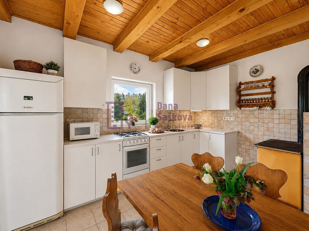 Prodej rodinného domu 109 m², pozemek 738 m² – fotografie 5