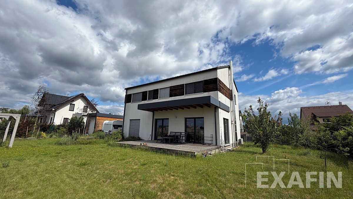 Prodej rodinného domu 170 m², pozemek 859 m²
