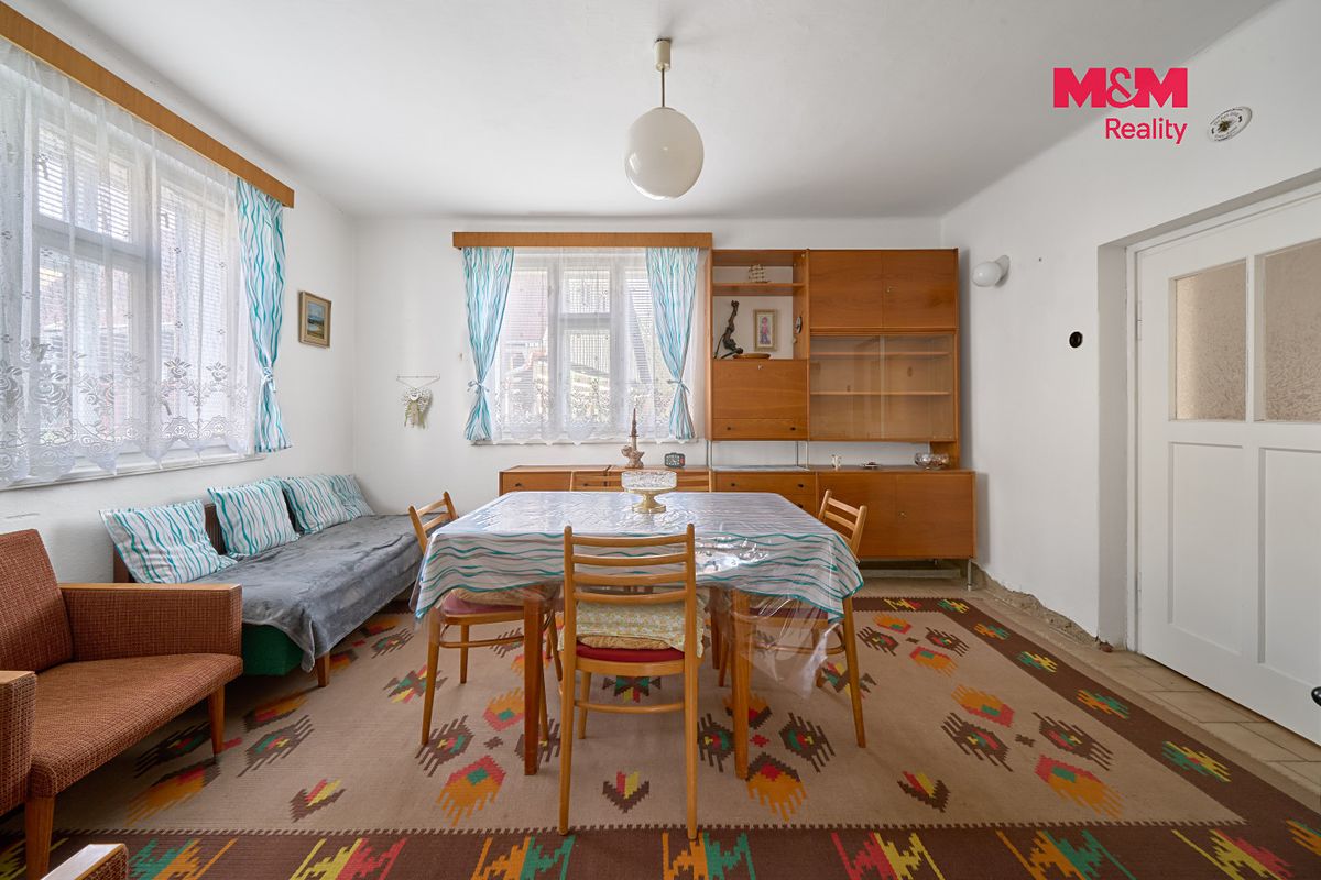 Prodej chalupy 240 m², pozemek 935 m² – fotografie 2