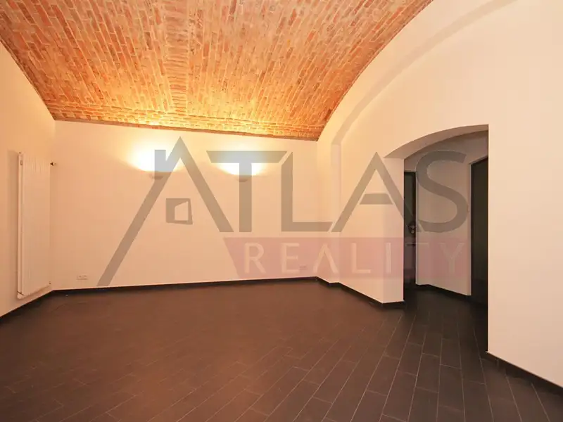 Pronájem bytu atypický 134 m², Praha – náhled fotky 3
