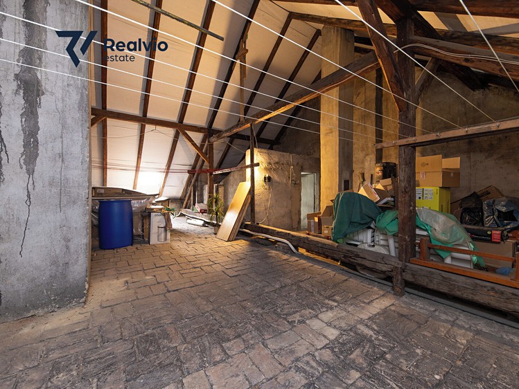 Prodej domu, 306 m² (22 z 27)