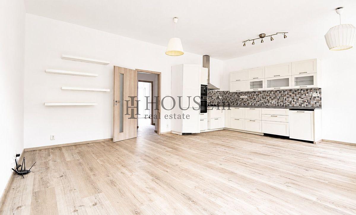 Pronájem bytu 2+kk 35 m²