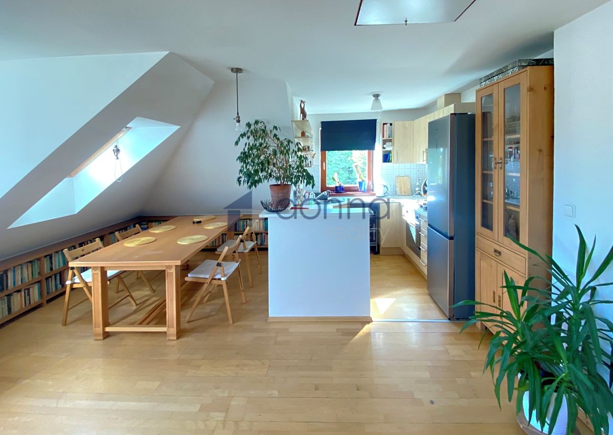 Pronájem bytu 4+kk 89 m² – fotografie 4