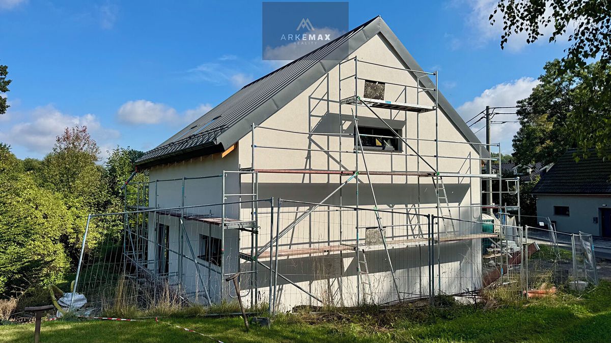Prodej rodinného domu 133 m², pozemek 512 m² – fotografie 2