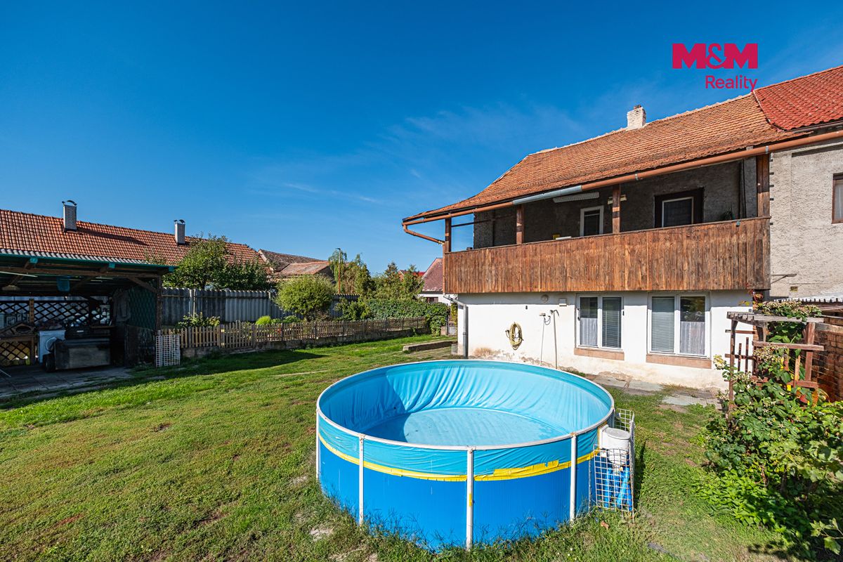 Prodej rodinného domu 137 m², pozemek 1148 m² – fotografie 2