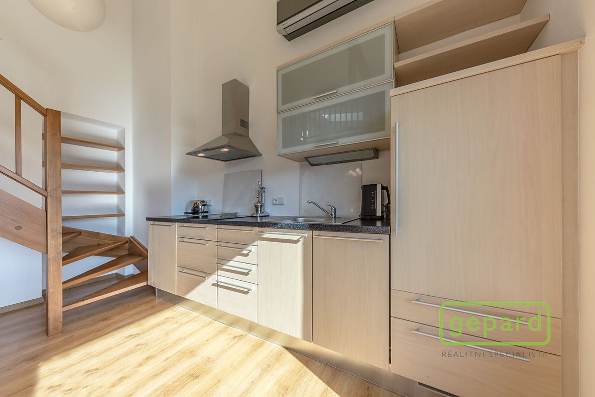Prodej rodinného domu 204 m², pozemek 797 m² – fotografie 5