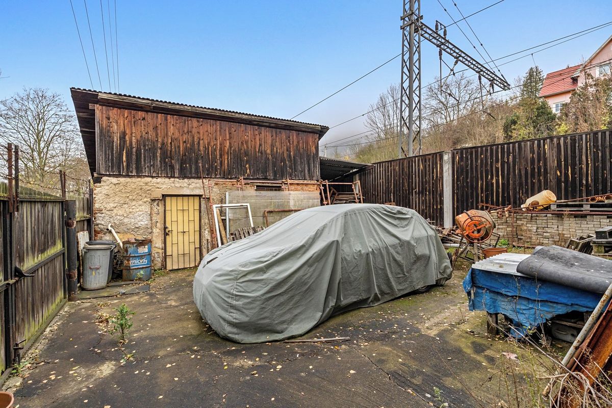 Prodej rodinného domu 373 m², pozemek 779 m² – fotografie 5