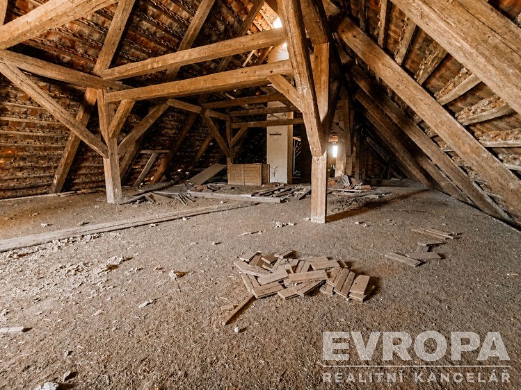 Prodej komerčního prostoru, 631 m² (20 z 23)