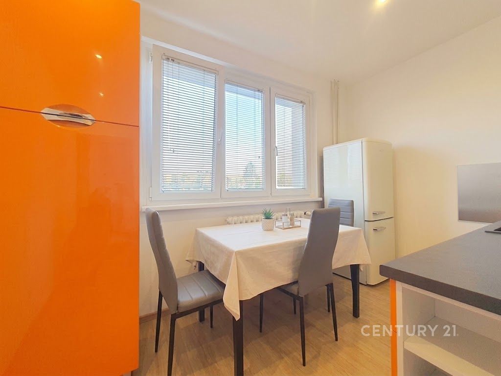 Pronájem bytu 3+1 71 m² – fotografie 4