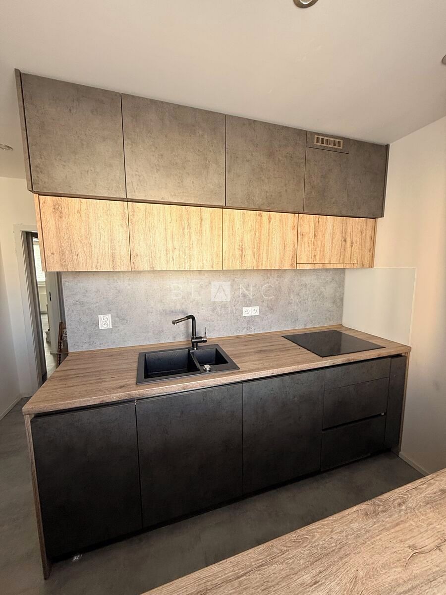 Pronájem bytu 2+1 52 m² – fotografie 4