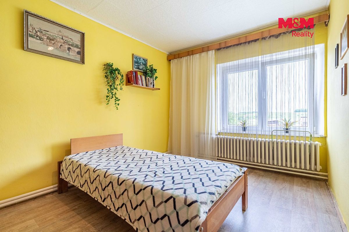 Prodej rodinného domu 109 m², pozemek 694 m² – fotografie 3