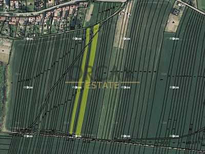 Prodej podílu 1/2  pole 2 336 m²