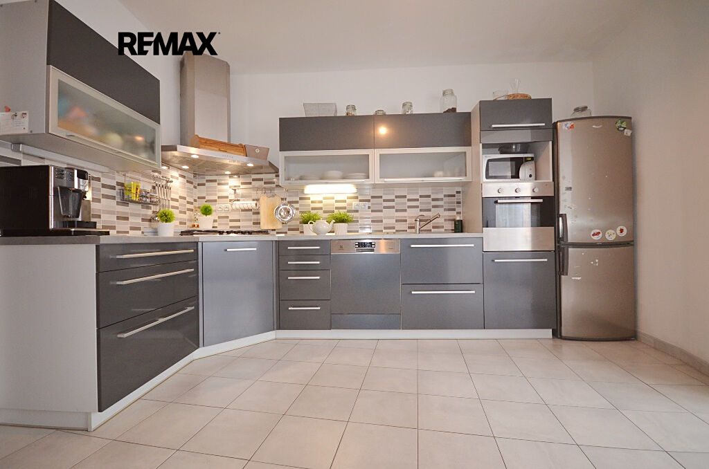 Prodej rodinného domu 200 m², pozemek 280 m² – fotografie 5