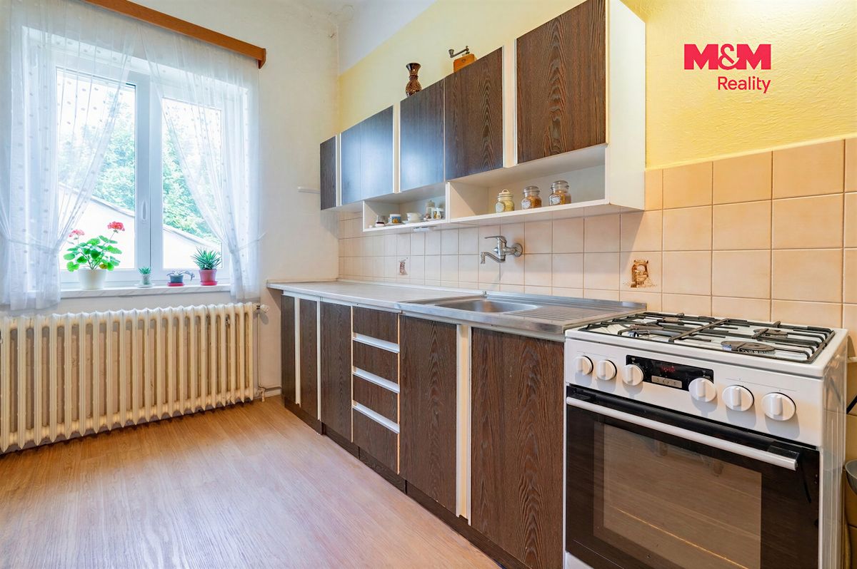 Prodej rodinného domu 133 m², pozemek 241 m² – fotografie 2