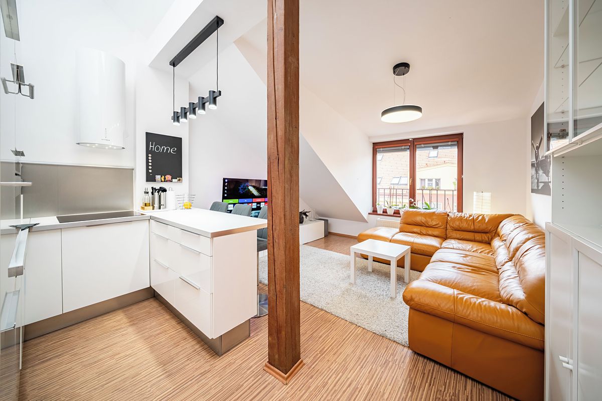 Prodej bytu 2+kk 47 m², Praha – fotka 1 z 3
