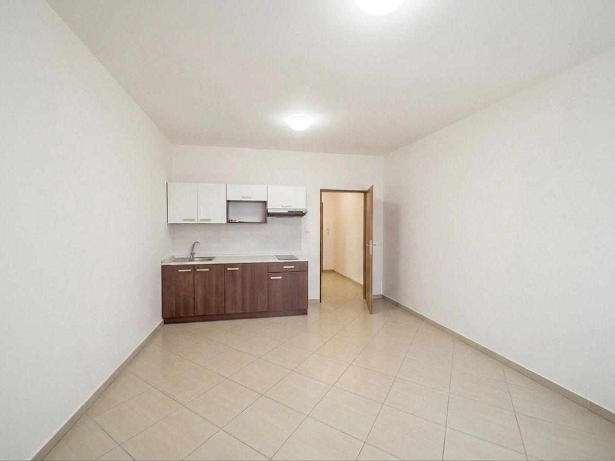 Prodej bytu 1+kk 30 m² – fotografie 2