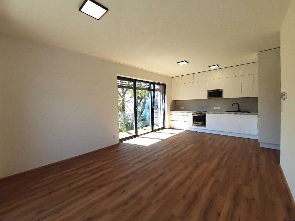 Pronájem bytu 3+kk 64 m² – fotografie 4